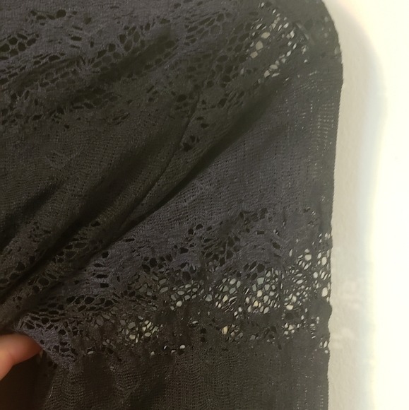 Lace shirt - Picture 3 of 4